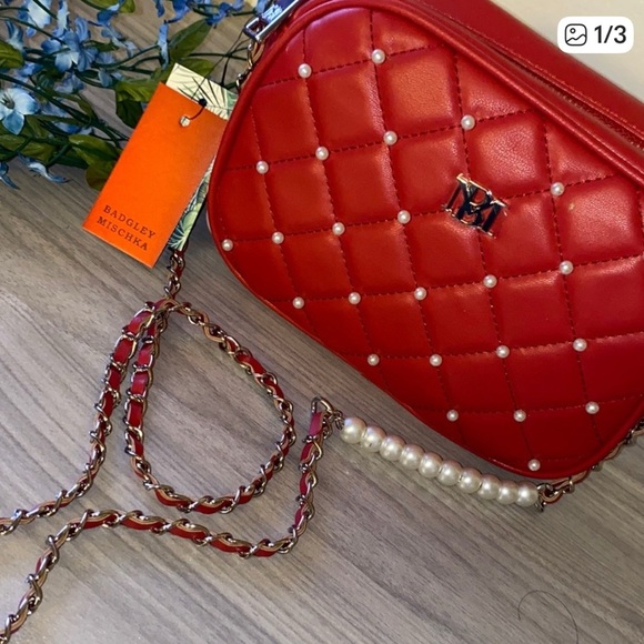 Badgley Mischka NWT Pearl-Embellished Red Crossbody Bag - Picture 7 of 7